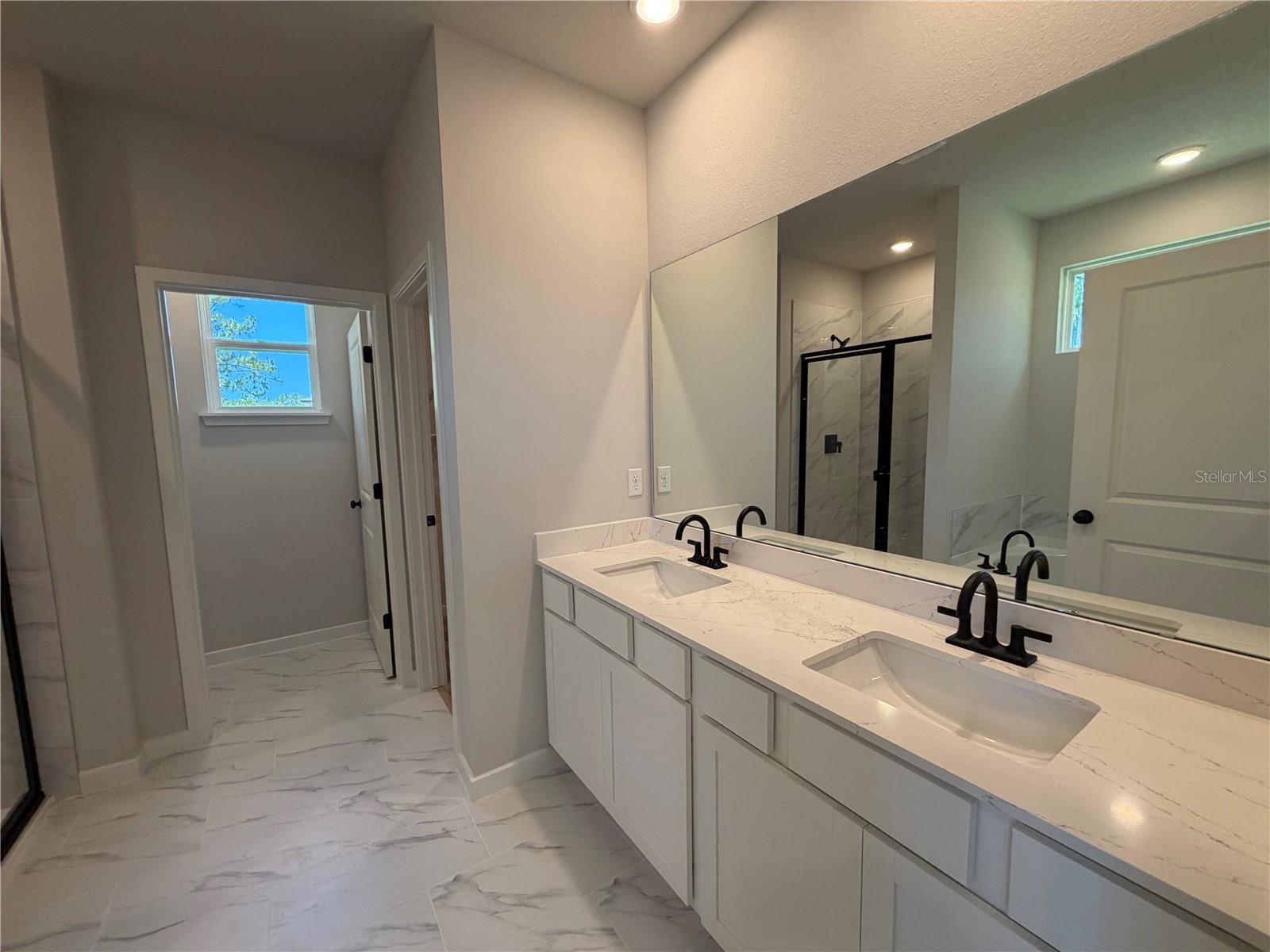 RESERVE EAST - Residential