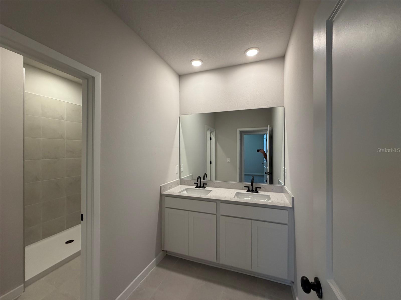 RESERVE EAST - Residential