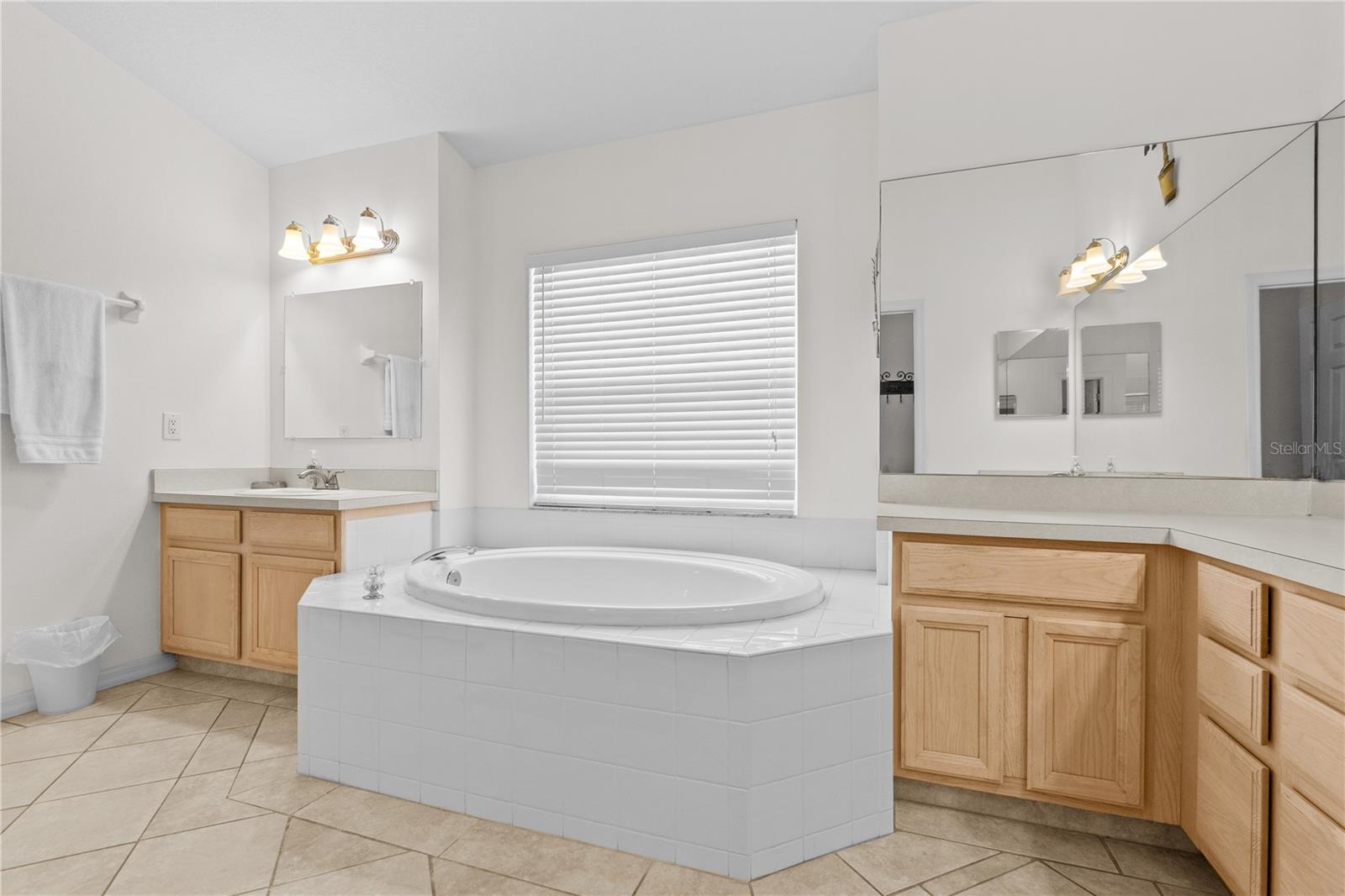 SABAL HARBOUR PH IV - Residential