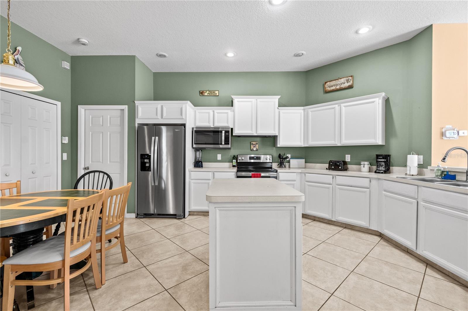 SABAL HARBOUR PH IV - Residential