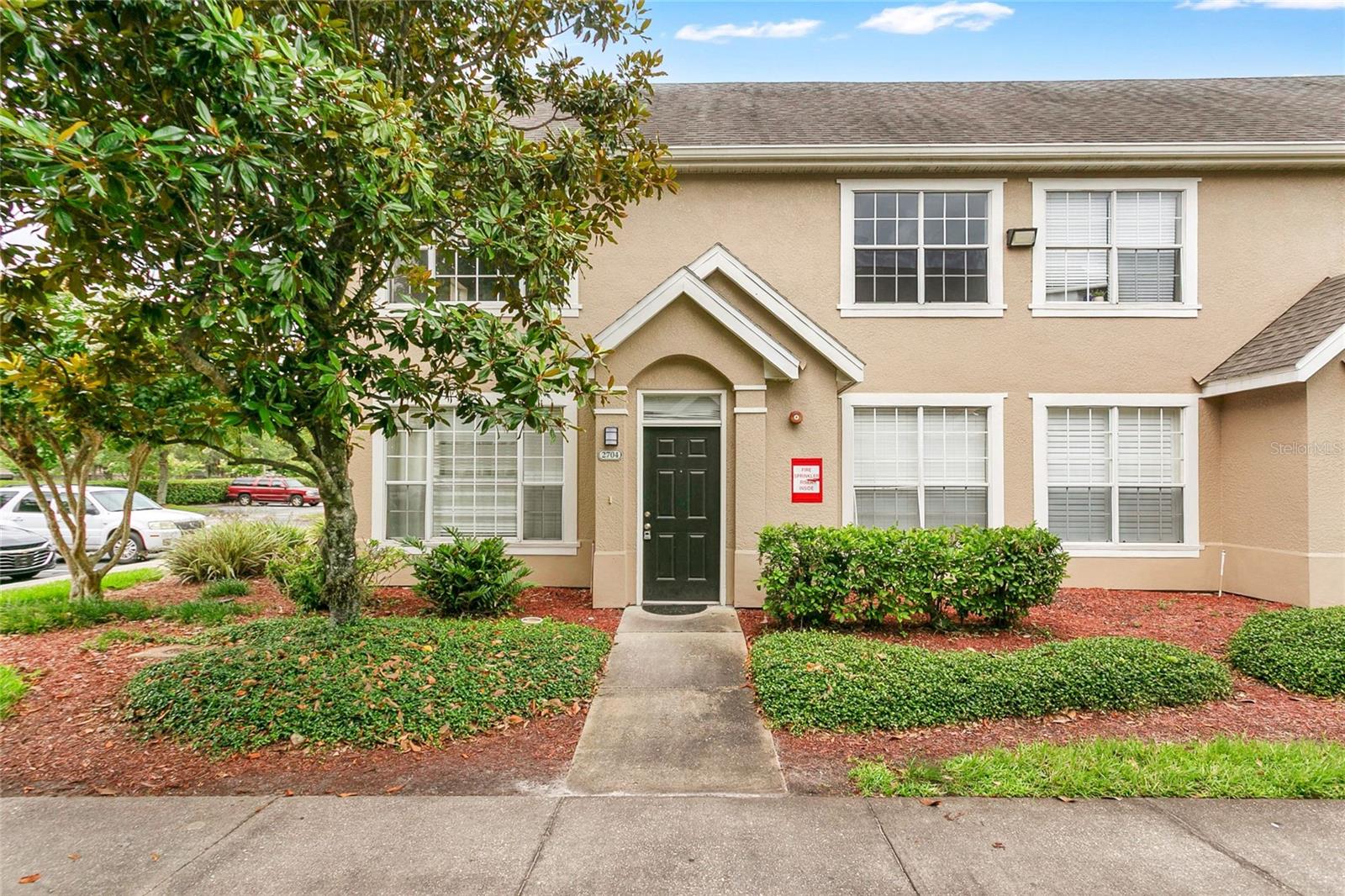 CENTRAL PK/LEE VISTA - Residential