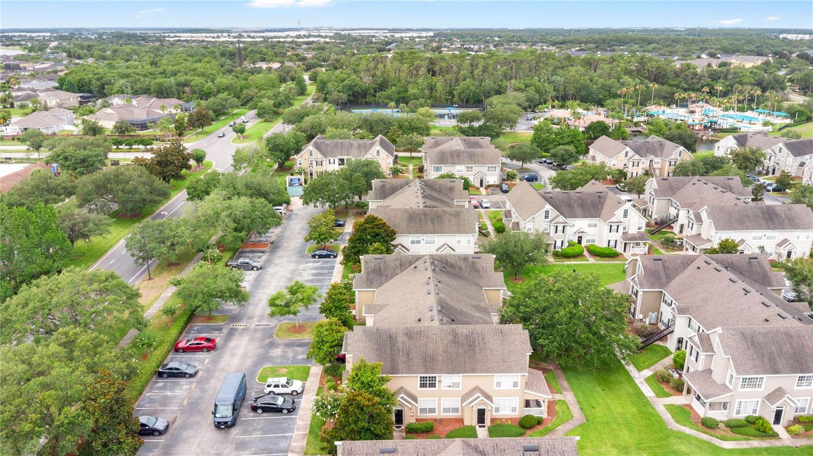 CENTRAL PK/LEE VISTA - Residential