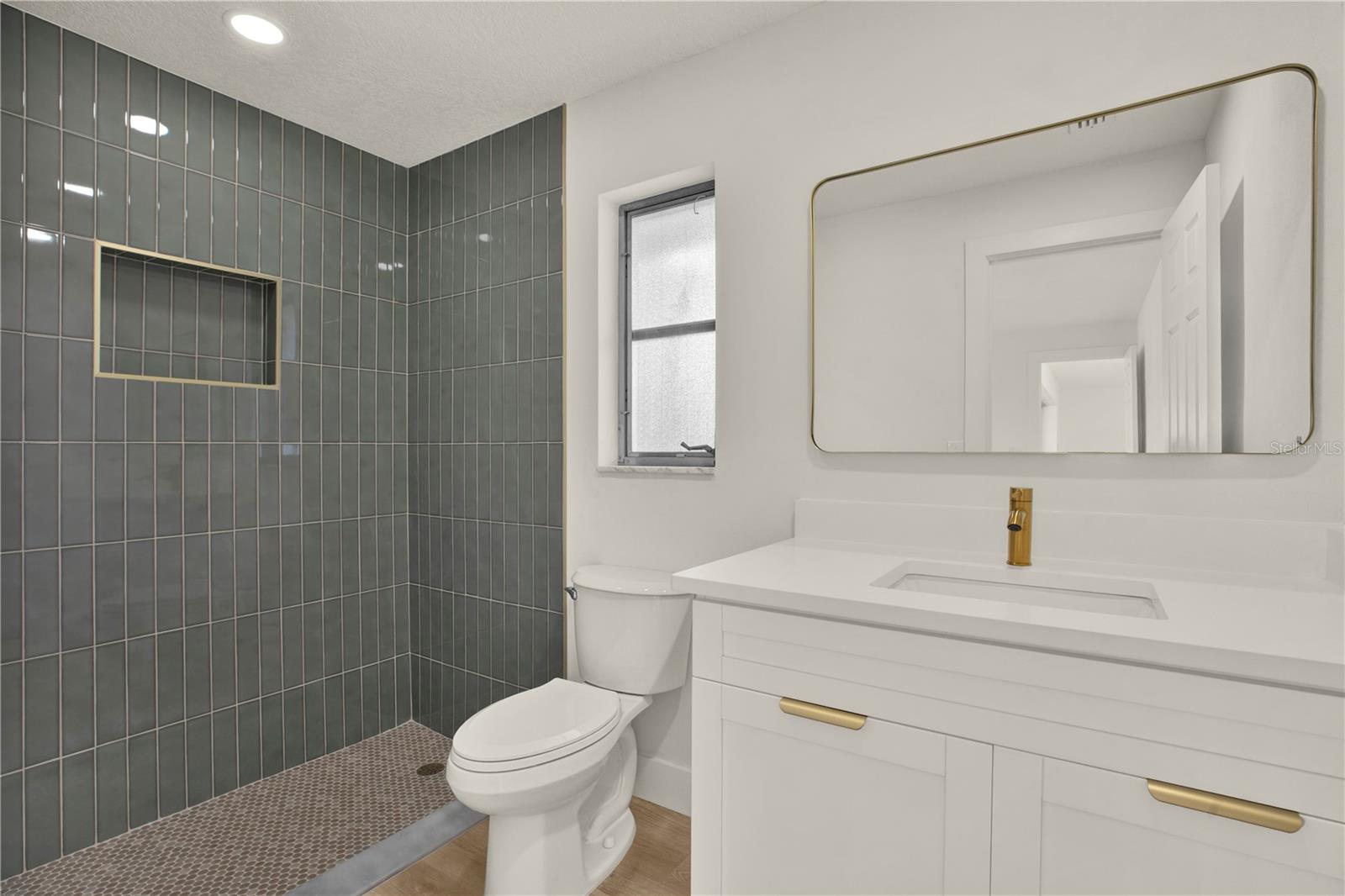 ISLAND ESTATES OF CLEARWATER UNIT 6-B - Residential