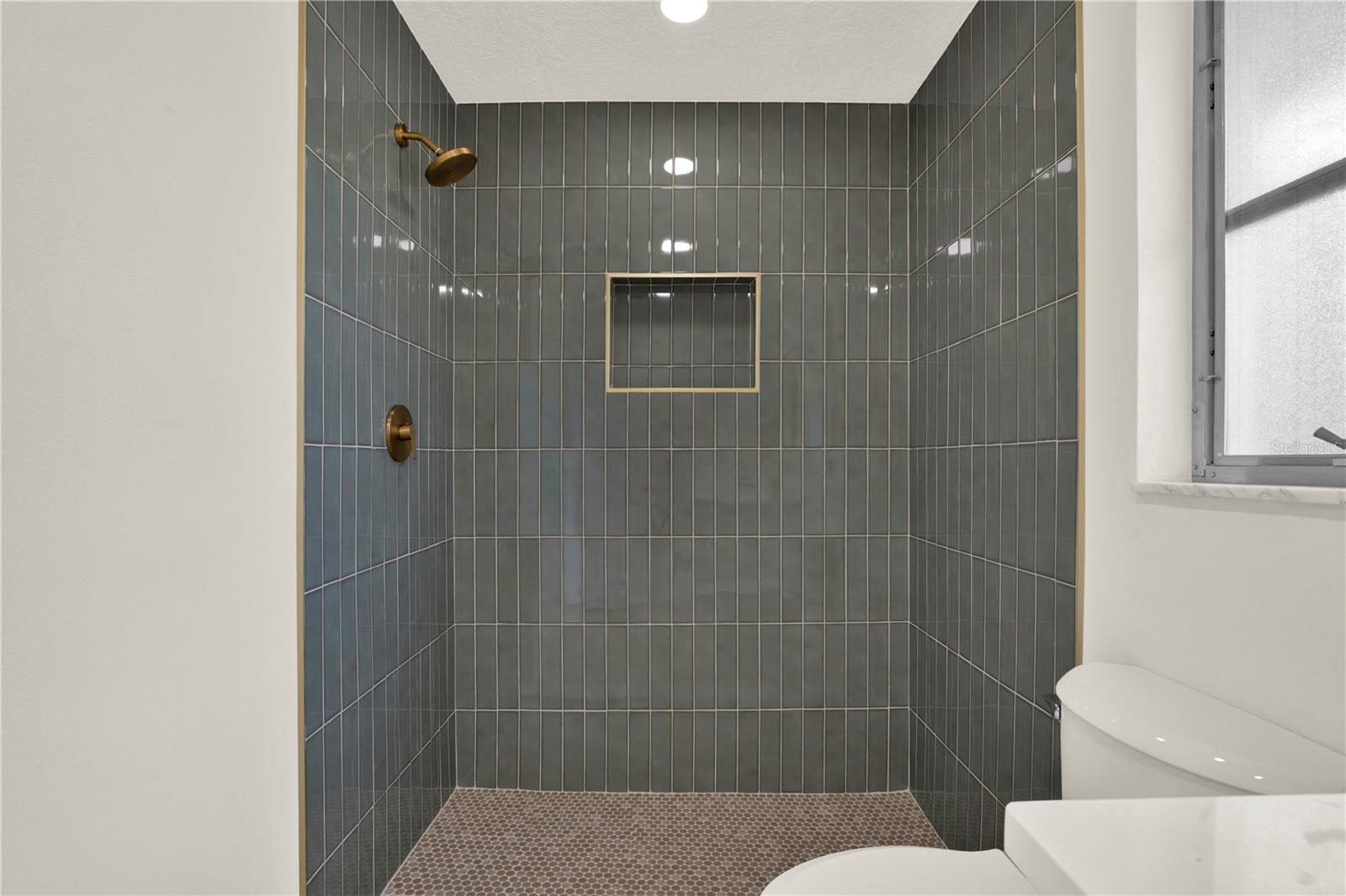 ISLAND ESTATES OF CLEARWATER UNIT 6-B - Residential