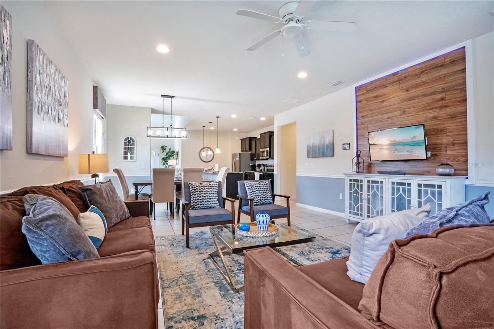 WINDSOR AT WESTSIDE PH 3 - Residential