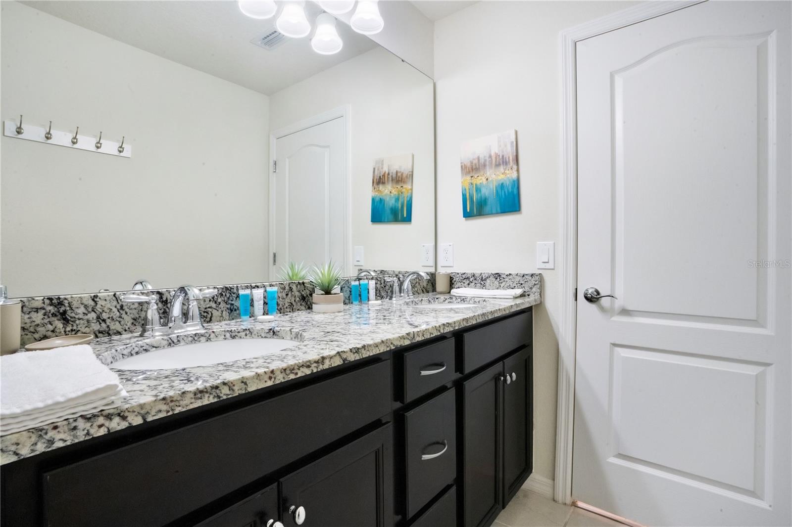 WINDSOR AT WESTSIDE PH 3 - Residential