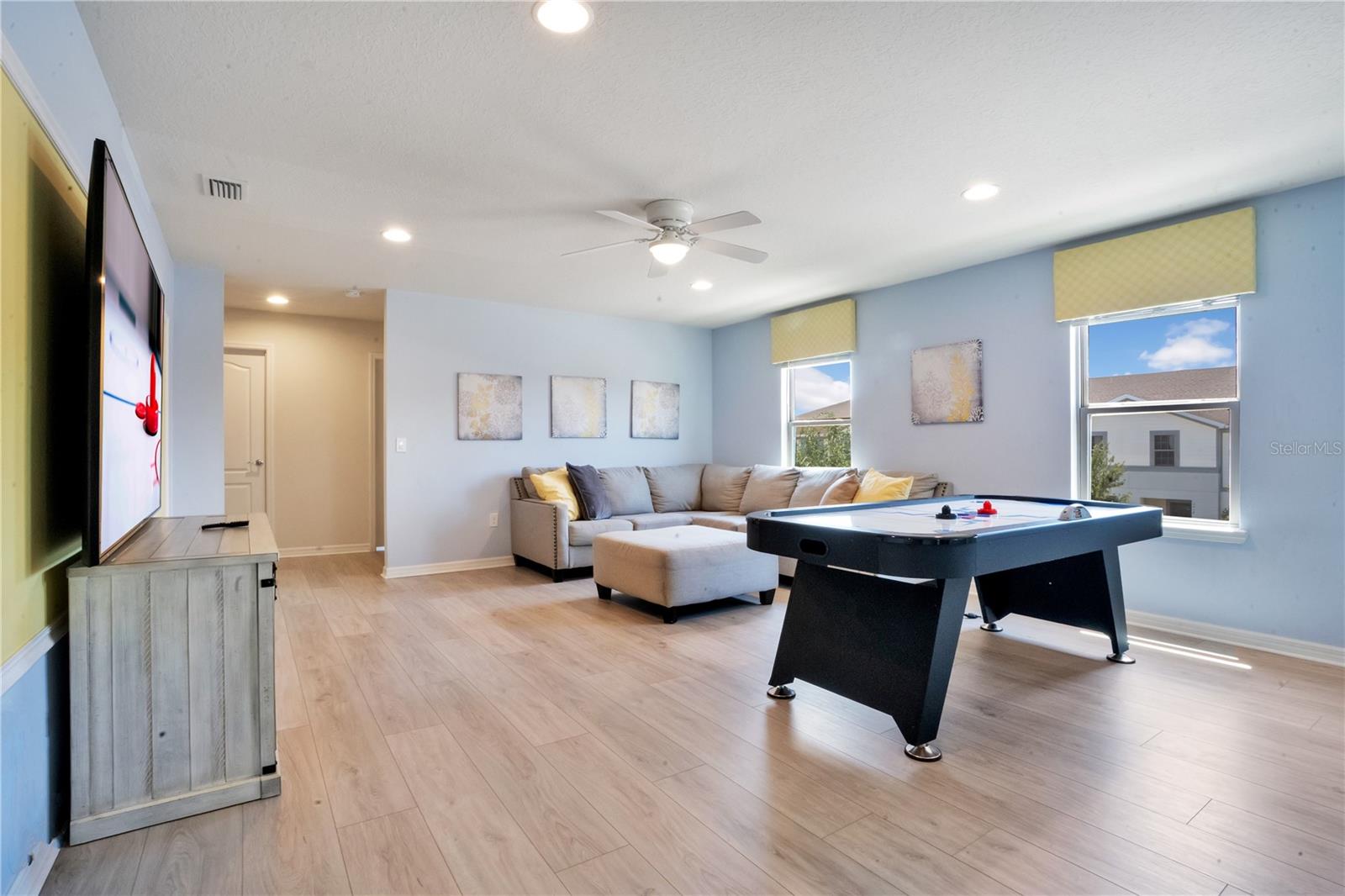 WINDSOR AT WESTSIDE PH 3 - Residential