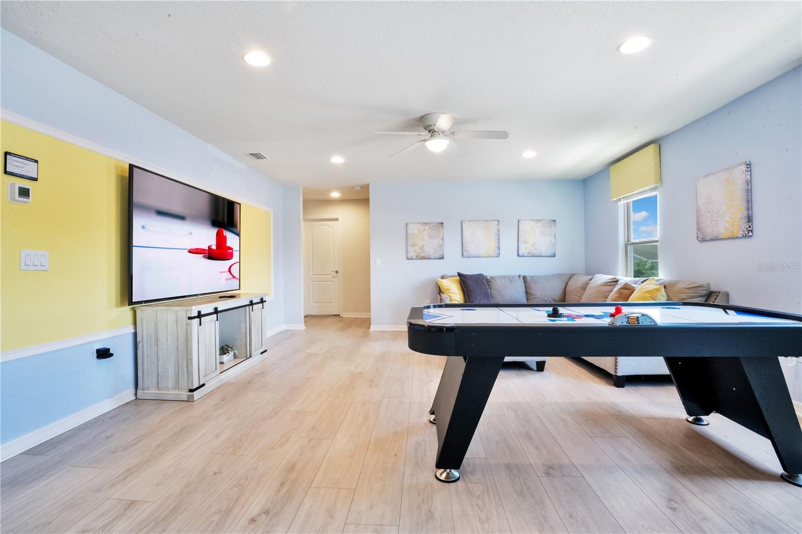 WINDSOR AT WESTSIDE PH 3 - Residential