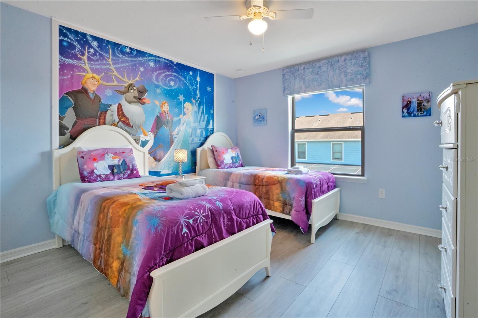 WINDSOR AT WESTSIDE PH 3 - Residential