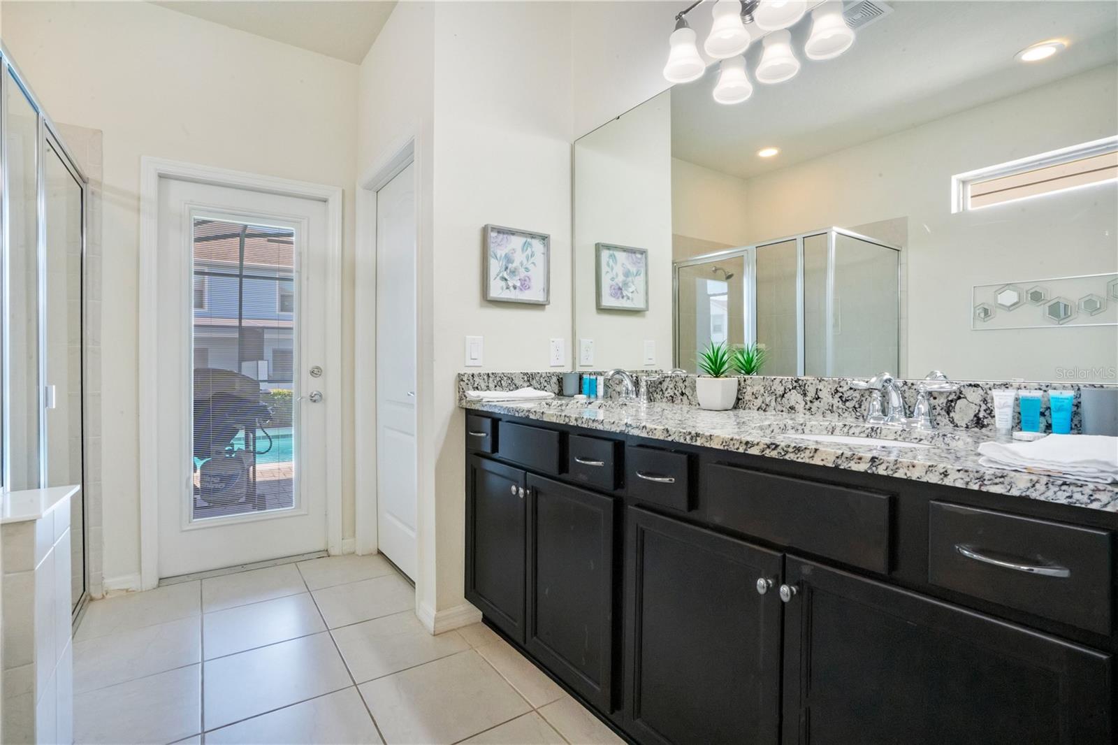 WINDSOR AT WESTSIDE PH 3 - Residential
