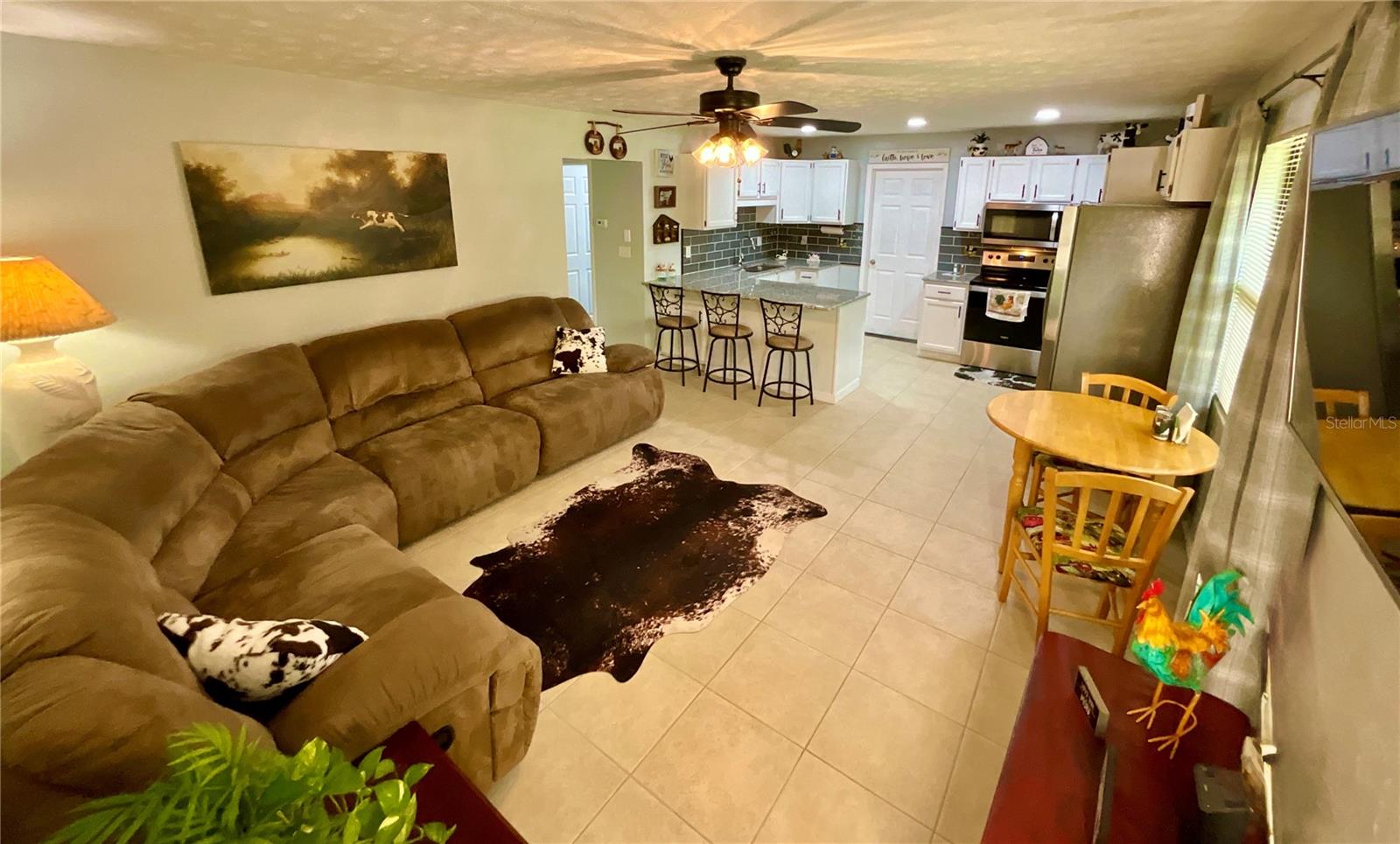GENEVA LAKE ESTATES - Residential