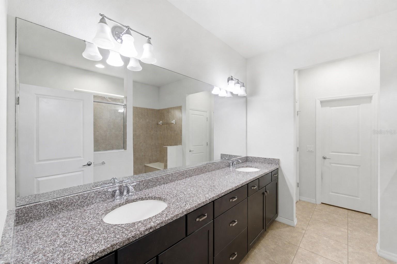 FIISHHAWK RANCH WEST PH 2A/ - Residential Lease
