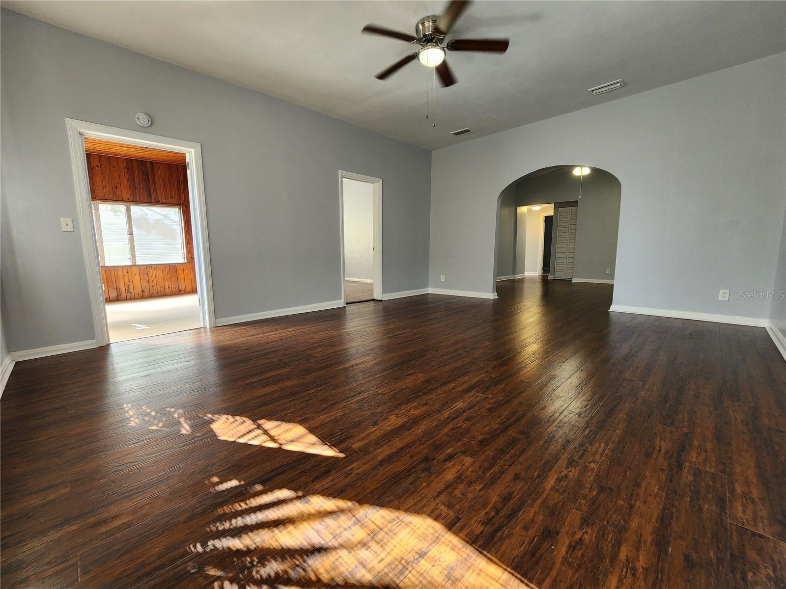 LENGLES SUB LTS 182, 187 - Residential Lease