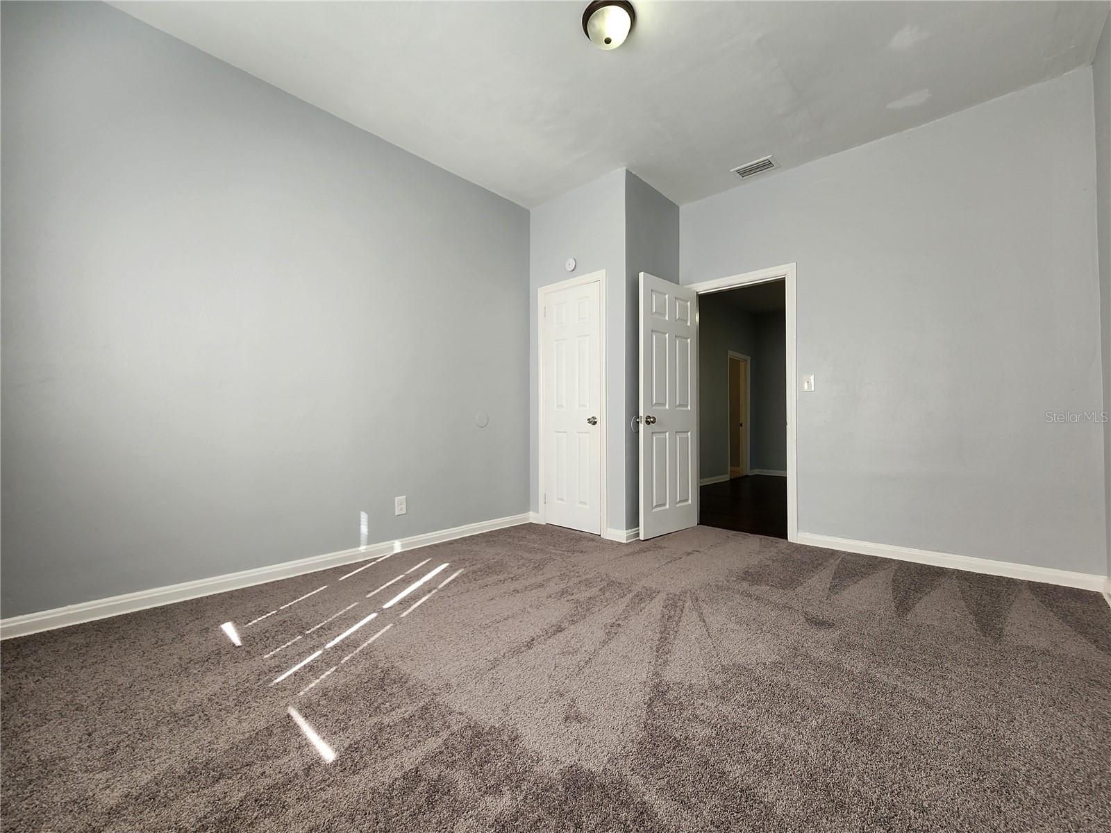 LENGLES SUB LTS 182, 187 - Residential Lease
