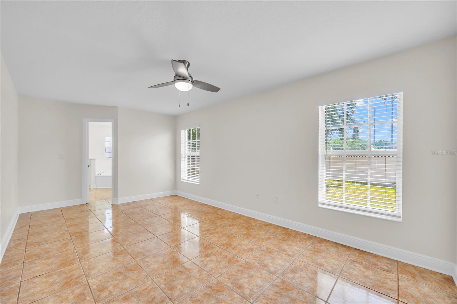 OAK ISLAND HARBOR AT FORMOSA GARDENS - Residential