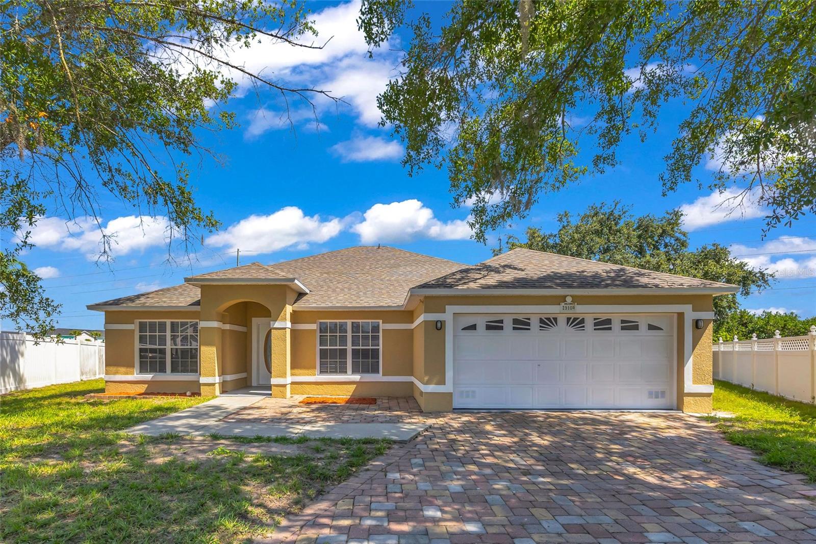 OAK ISLAND HARBOR AT FORMOSA GARDENS - Residential