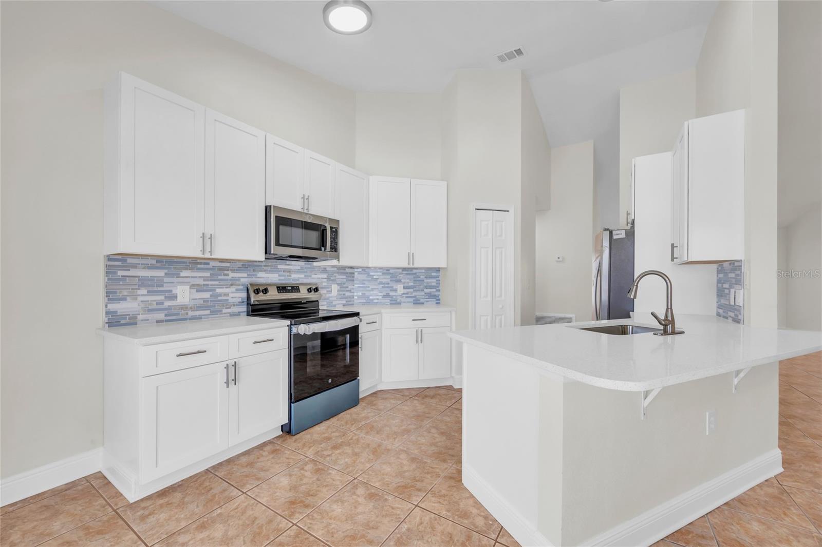 OAK ISLAND HARBOR AT FORMOSA GARDENS - Residential