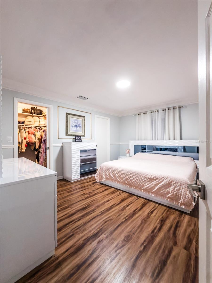 KEENE LAKE MANOR - Residential