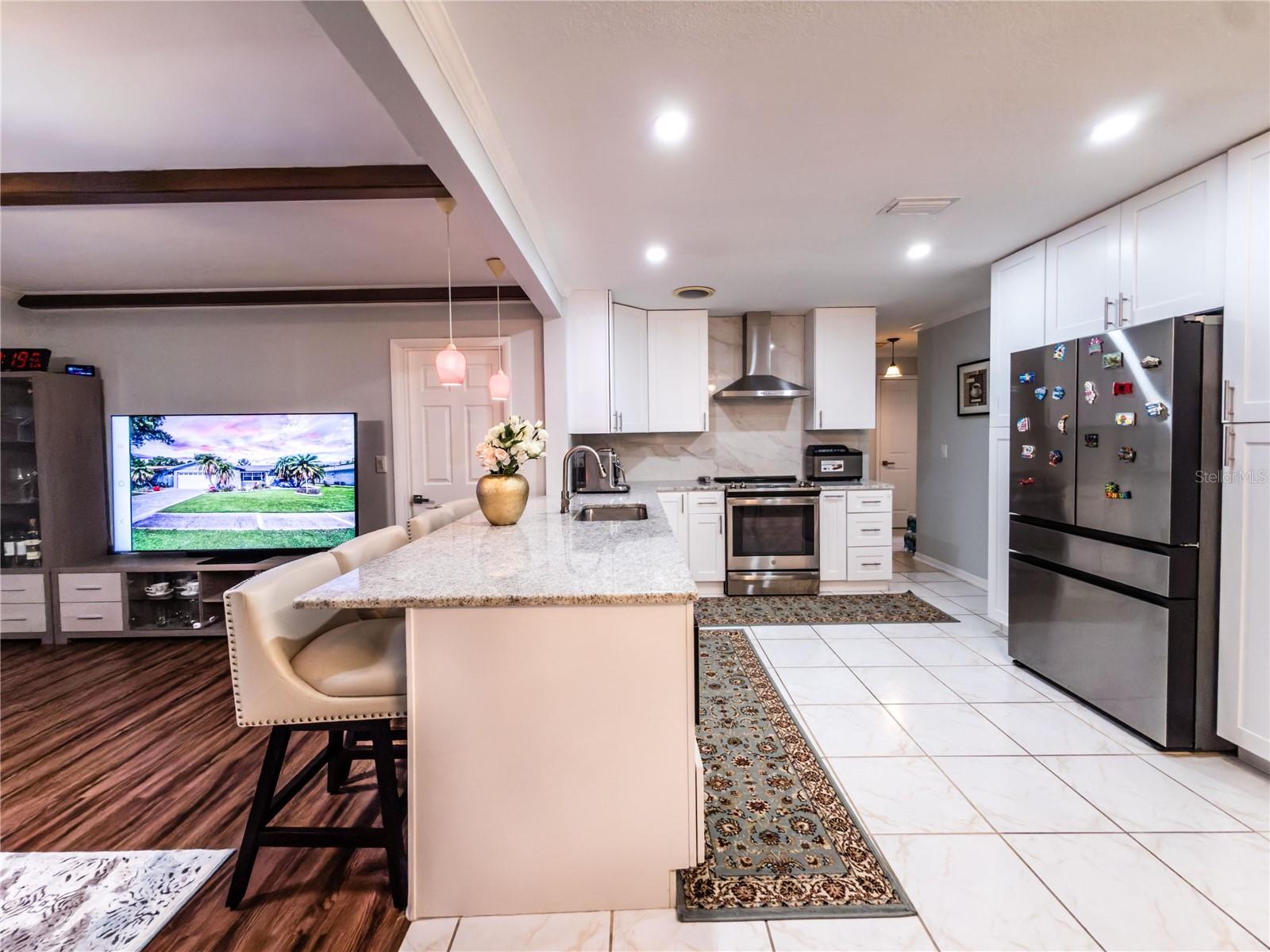 KEENE LAKE MANOR - Residential