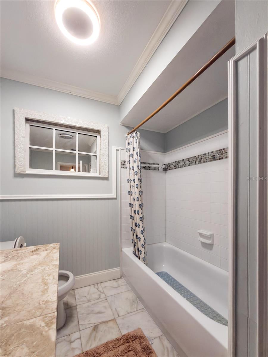 KEENE LAKE MANOR - Residential