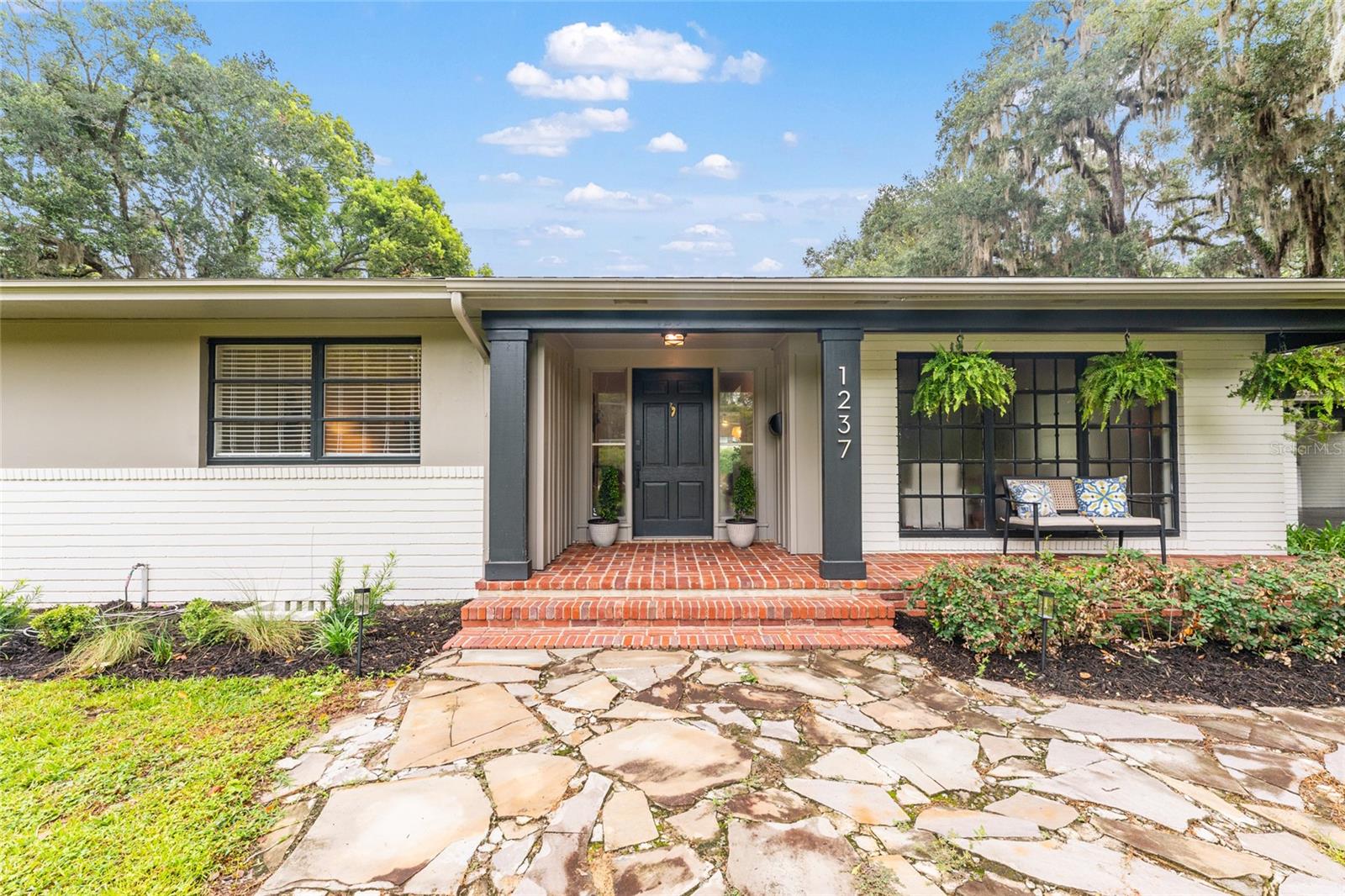 OAKLEIGH PARK - Residential