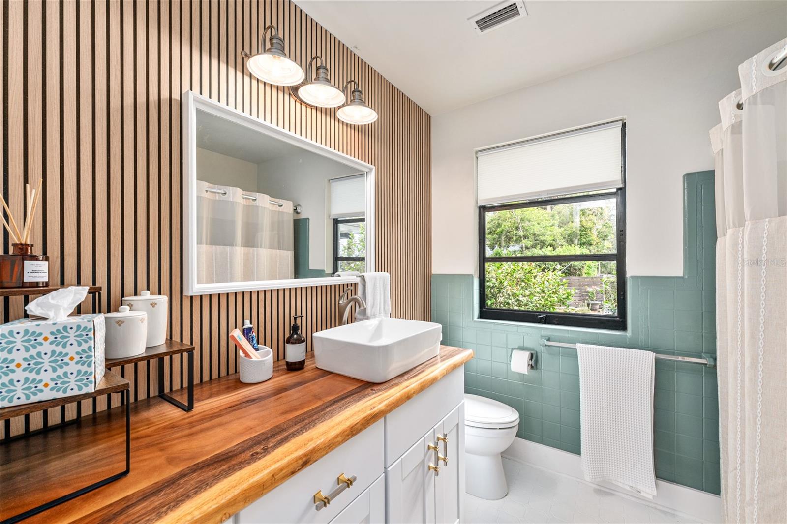 OAKLEIGH PARK - Residential