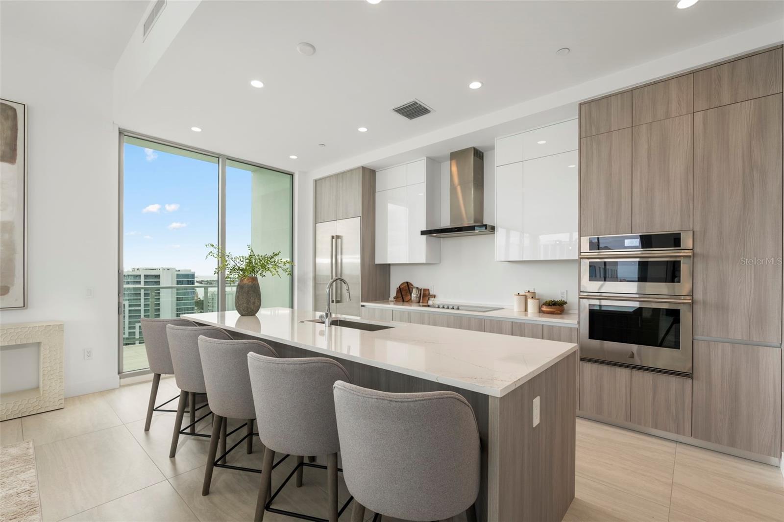 BAYSO SARASOTA - Residential