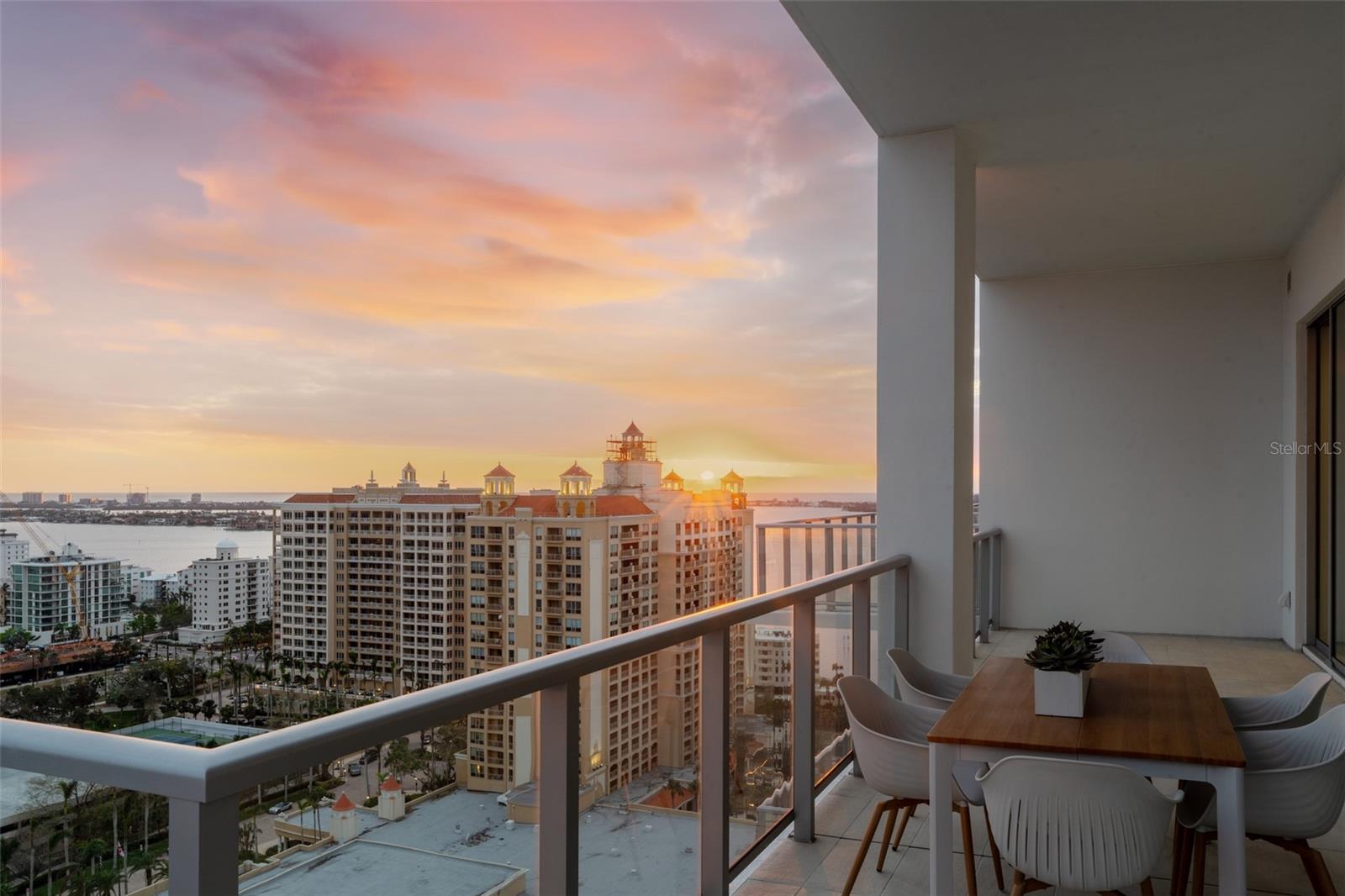 BAYSO SARASOTA - Residential