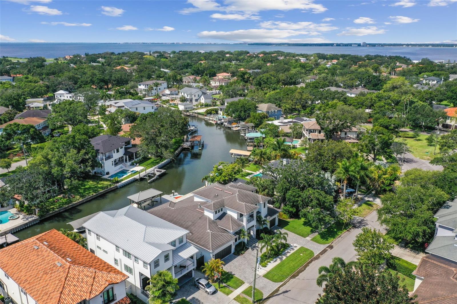 DAVIS ISLANDS PB10 PG52 TO 57 - Residential