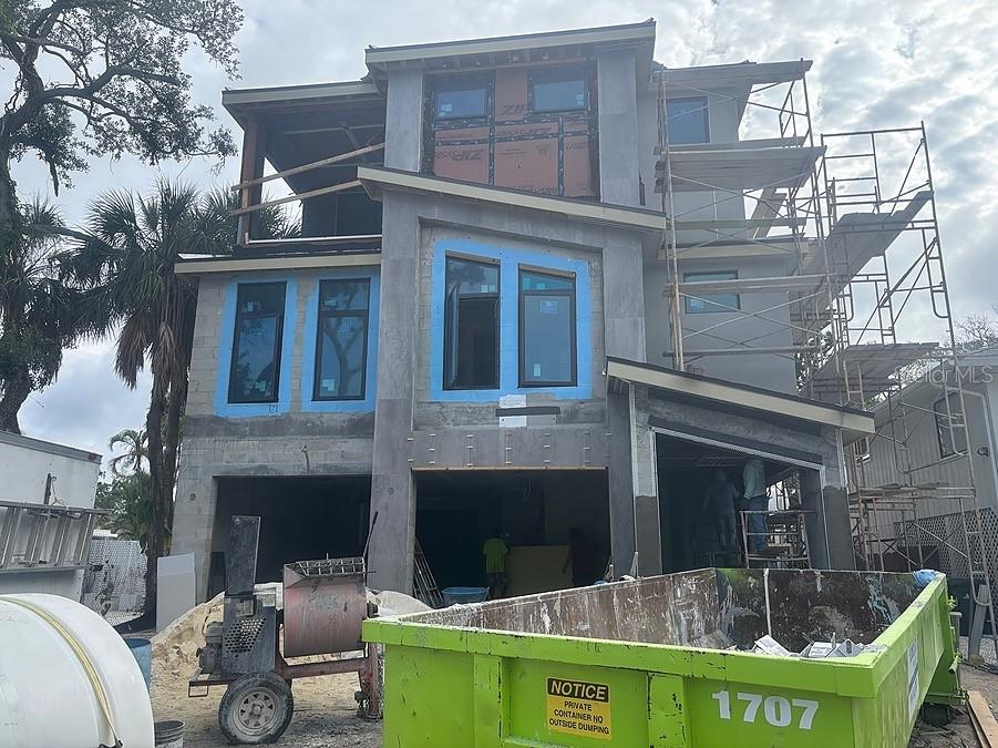 SIESTA BEACH - Residential