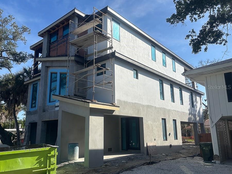 SIESTA BEACH - Residential