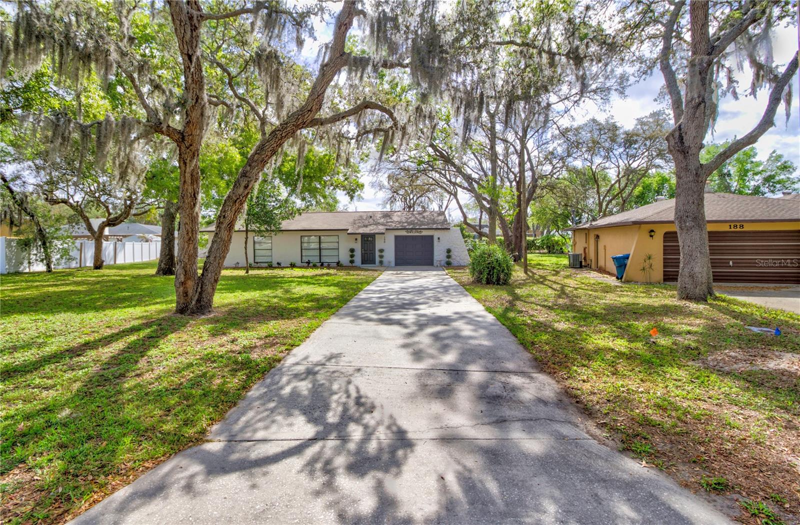 SPRING HILL - Residential