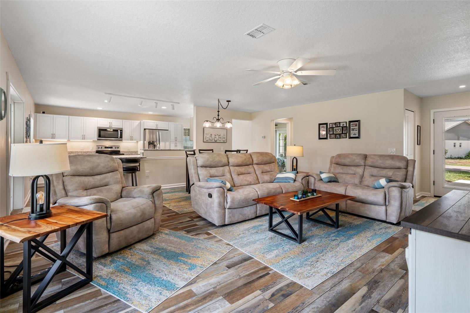 TIMBER PINES - Residential