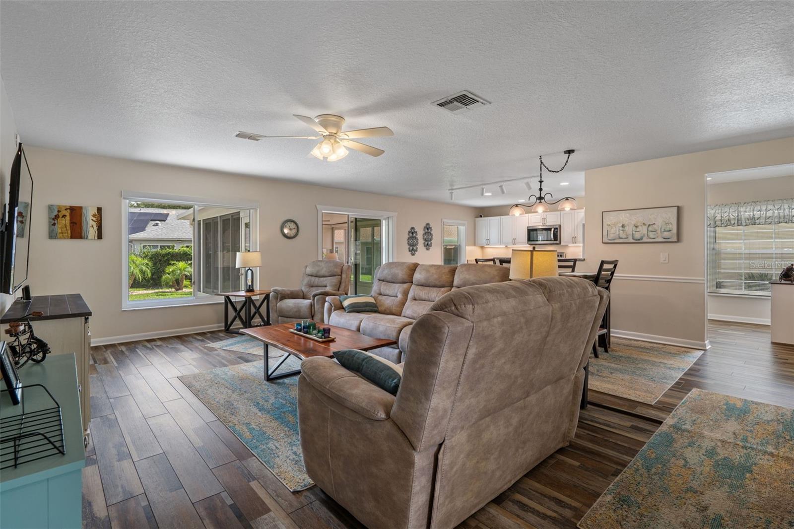TIMBER PINES - Residential