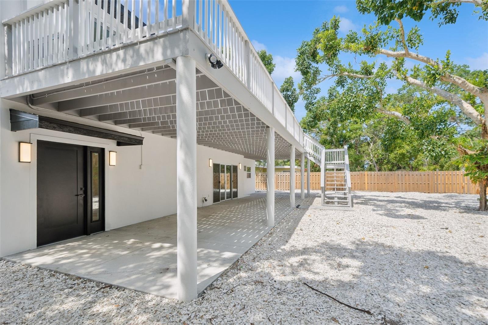 PINE LAWN - Residential