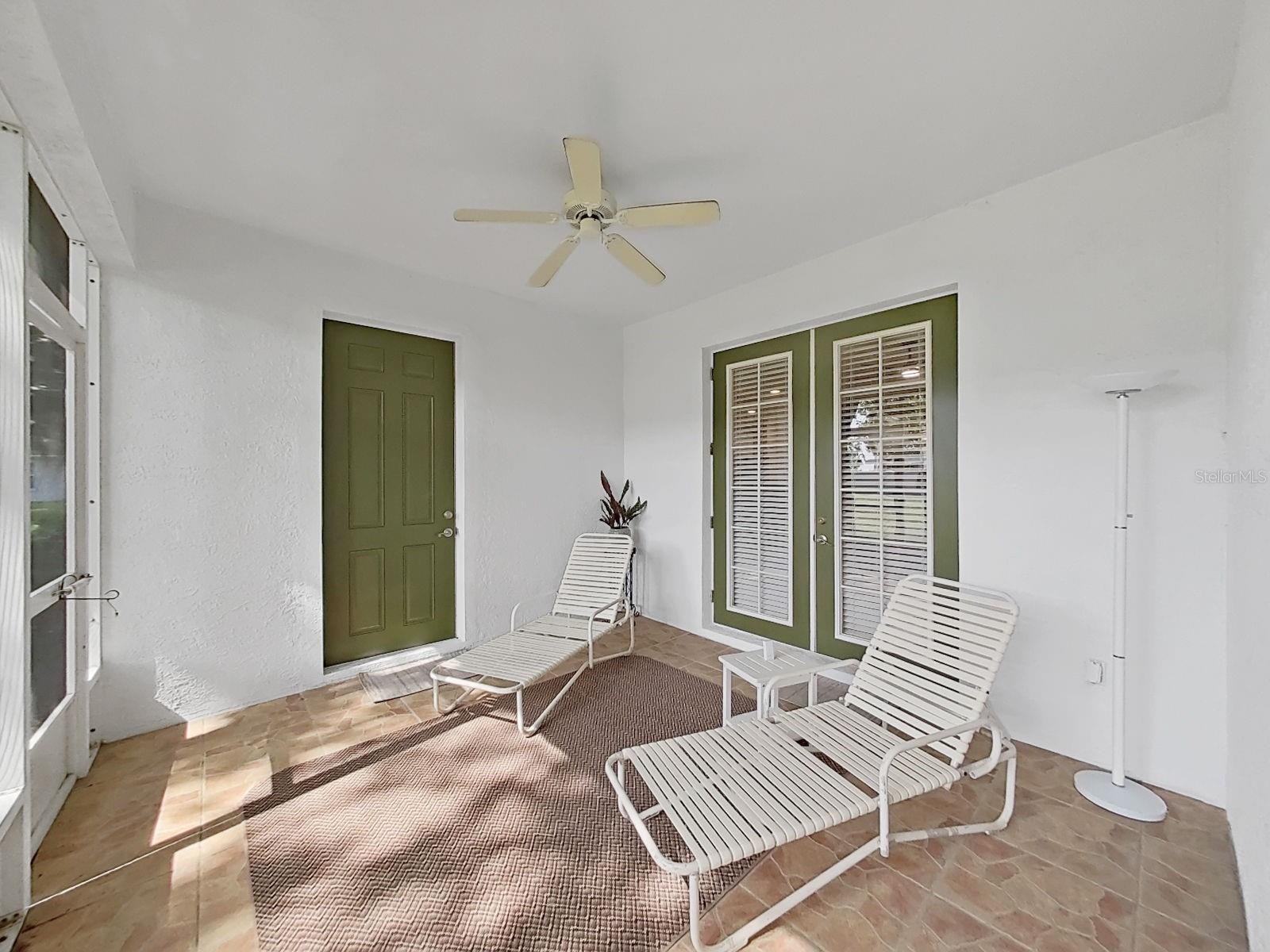 MEADOWOOD OAKS - Residential