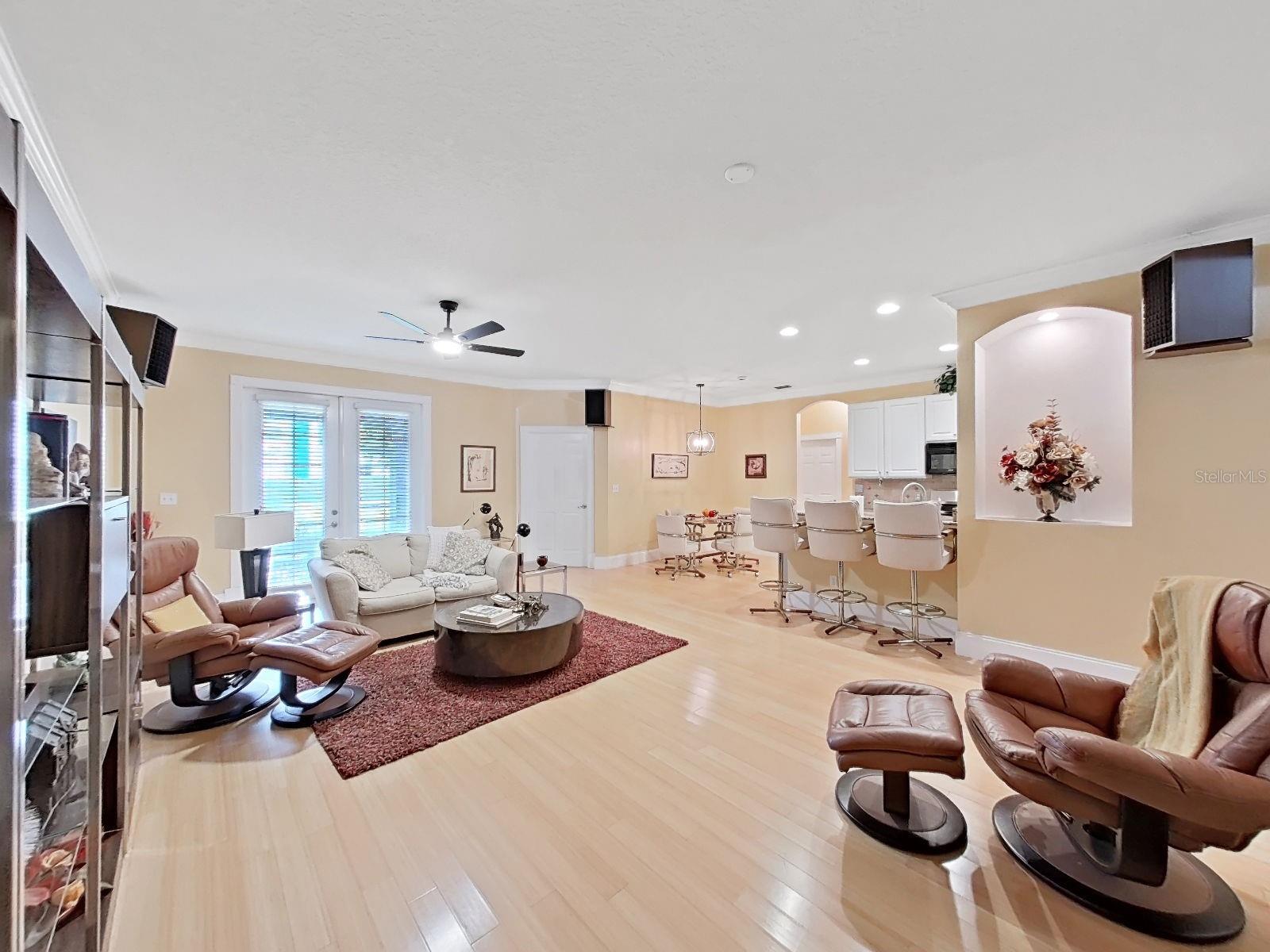 MEADOWOOD OAKS - Residential