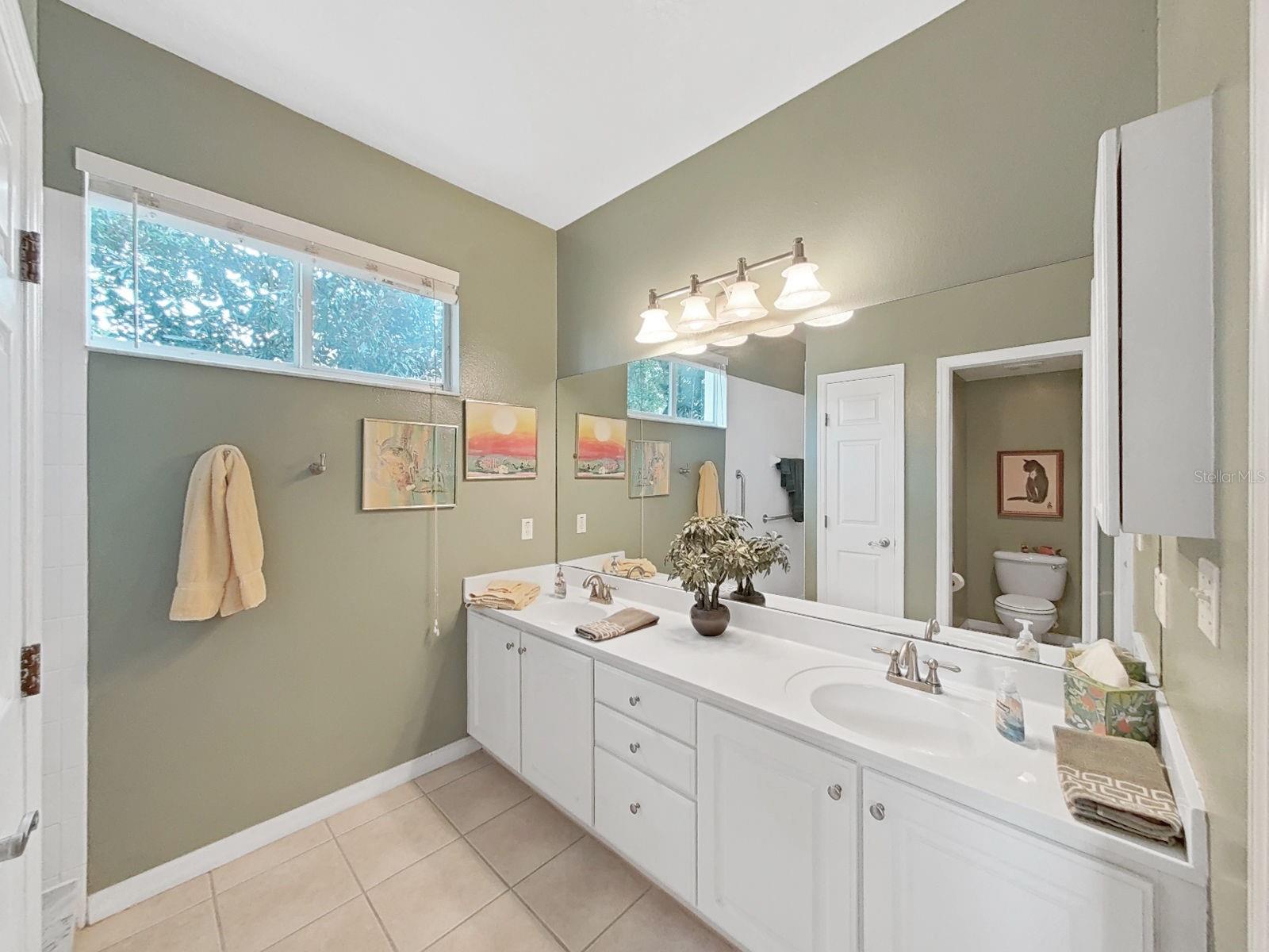 MEADOWOOD OAKS - Residential