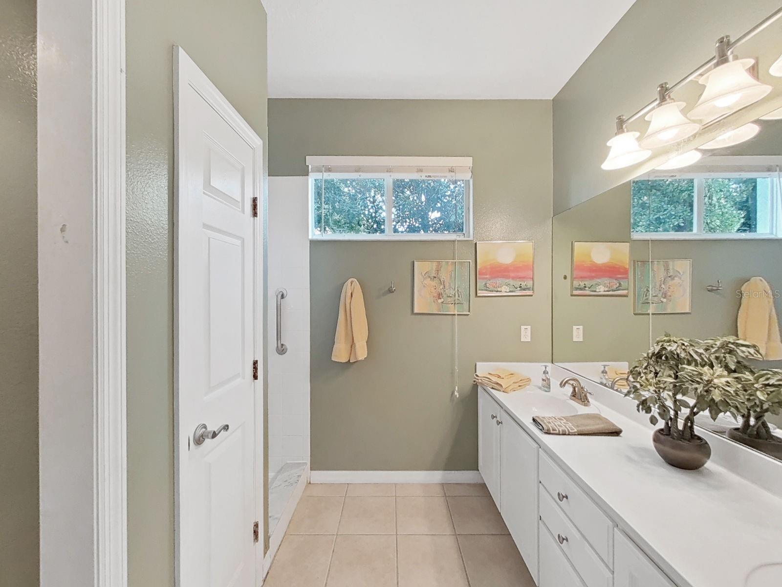 MEADOWOOD OAKS - Residential