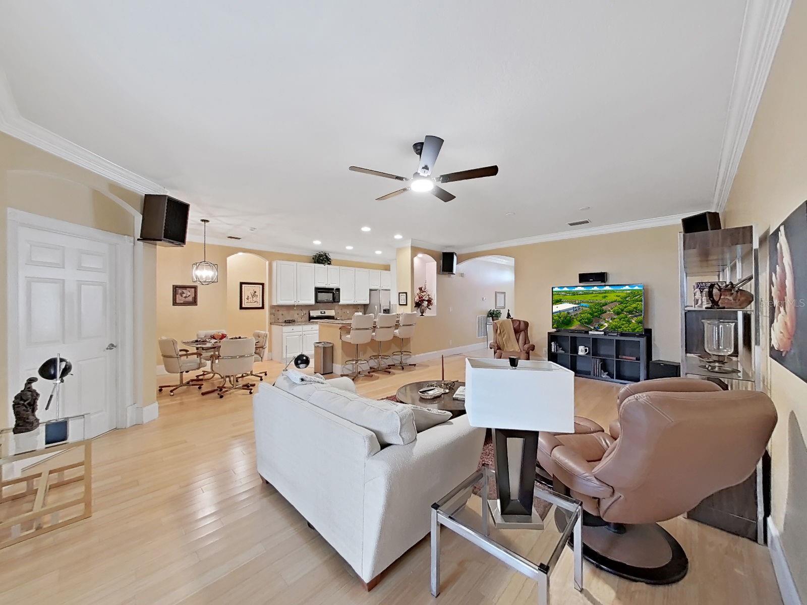 MEADOWOOD OAKS - Residential