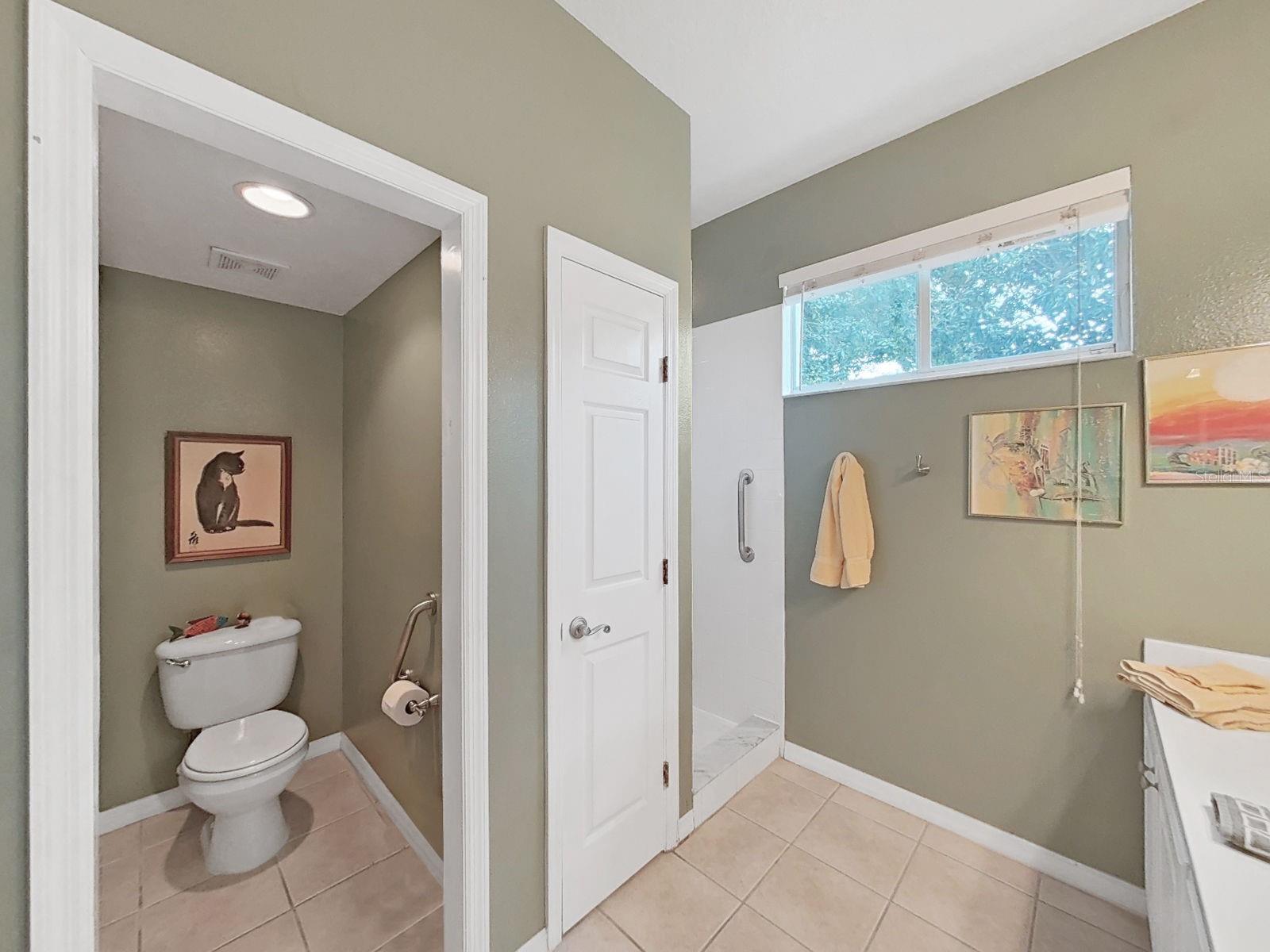 MEADOWOOD OAKS - Residential