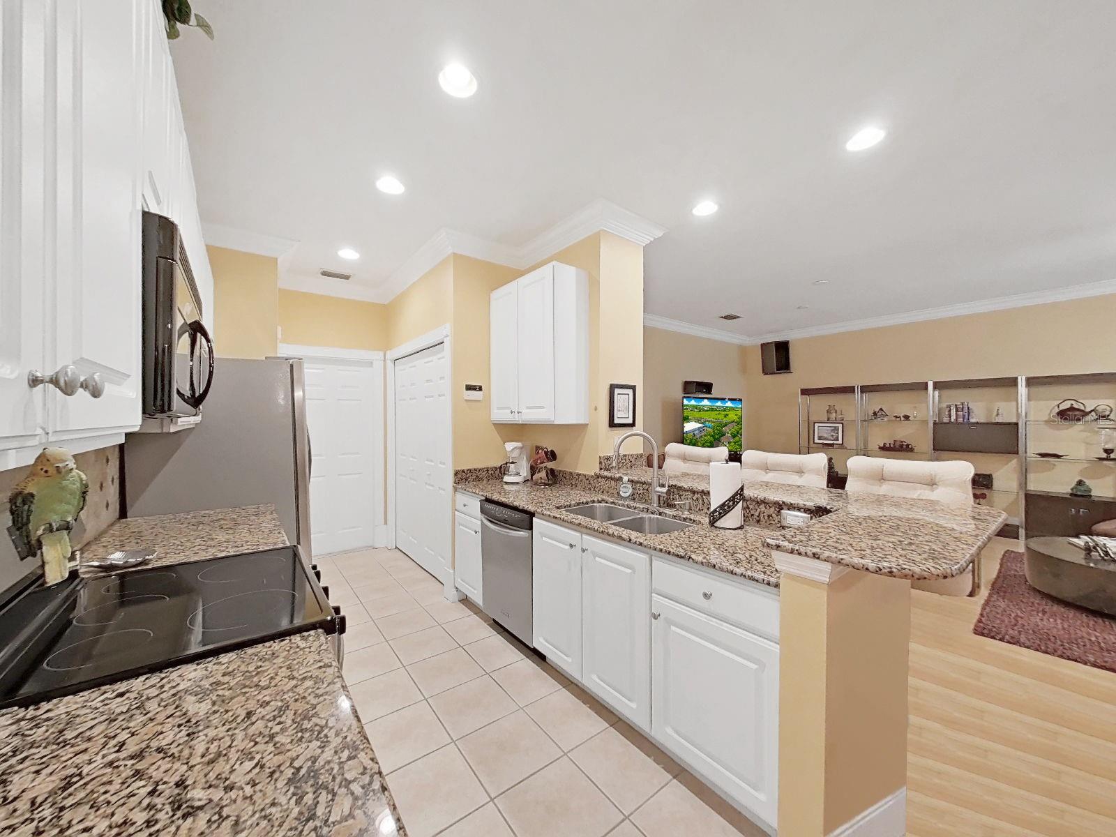MEADOWOOD OAKS - Residential