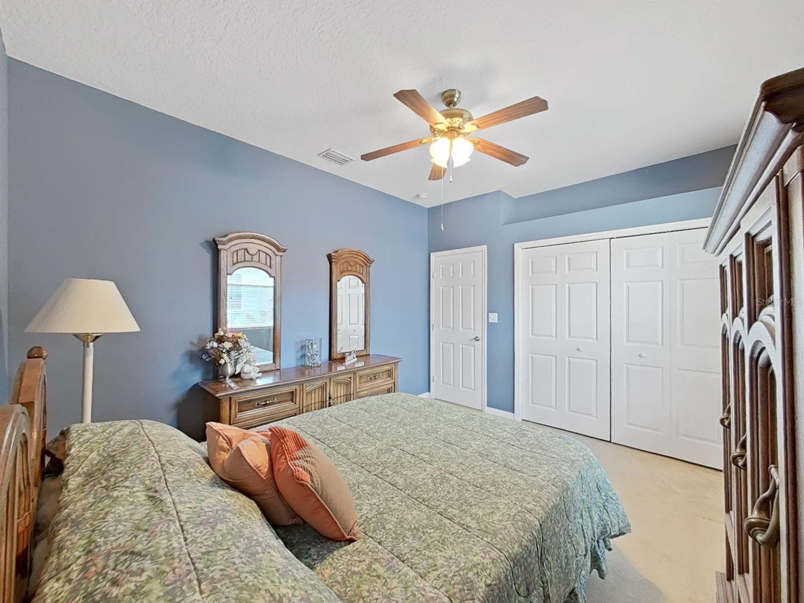 MEADOWOOD OAKS - Residential