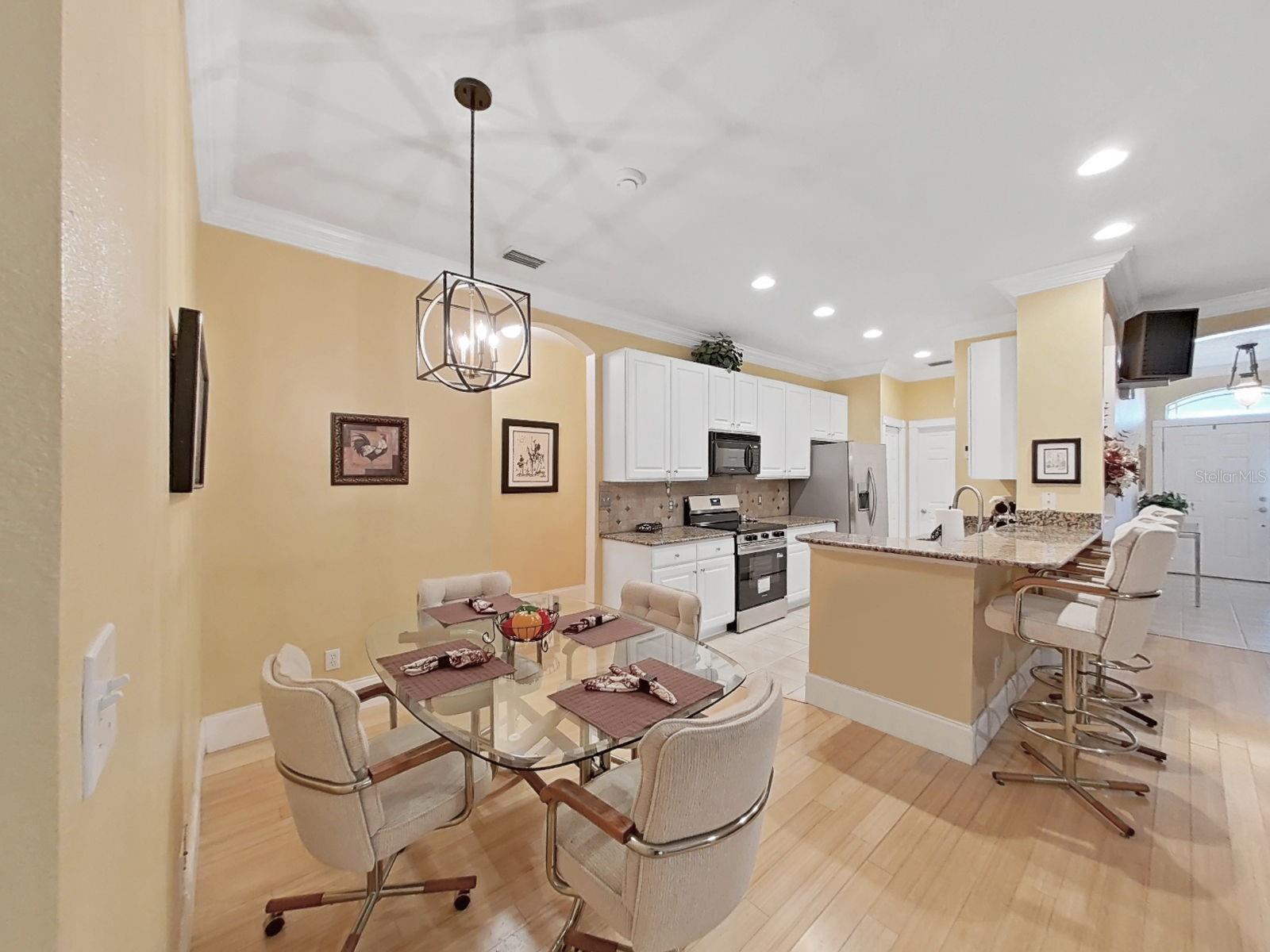 MEADOWOOD OAKS - Residential