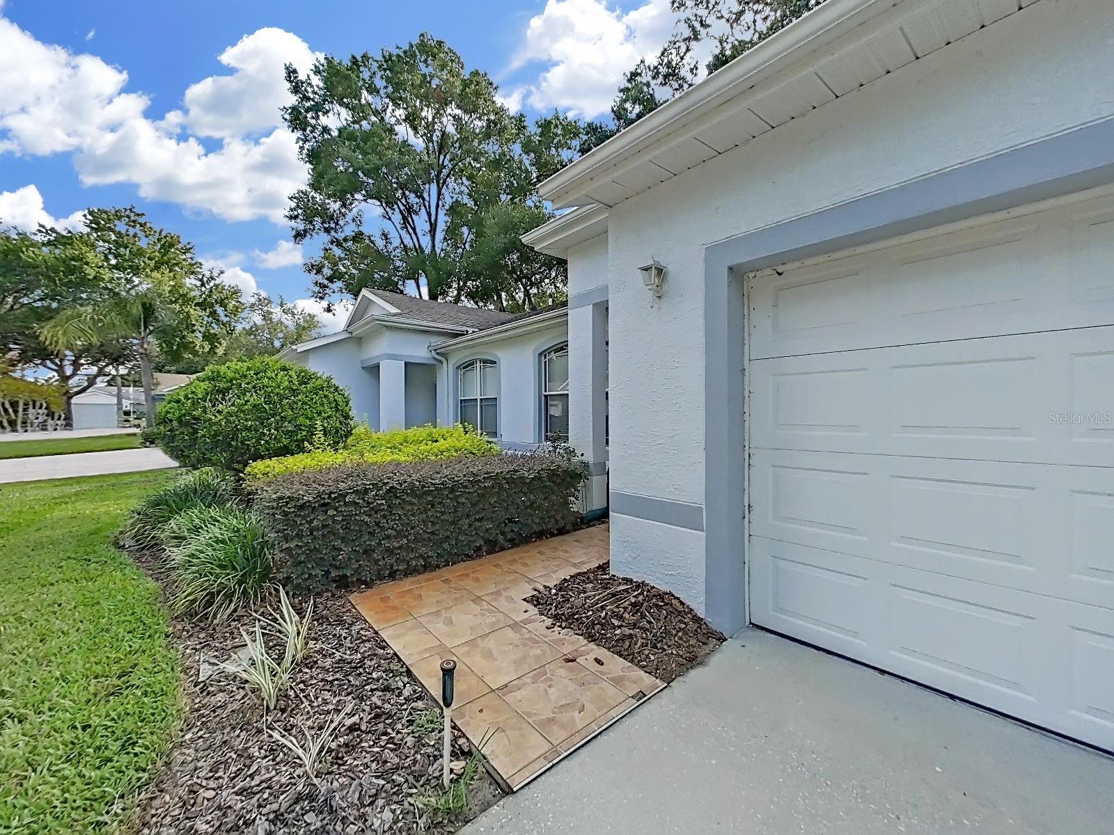 MEADOWOOD OAKS - Residential