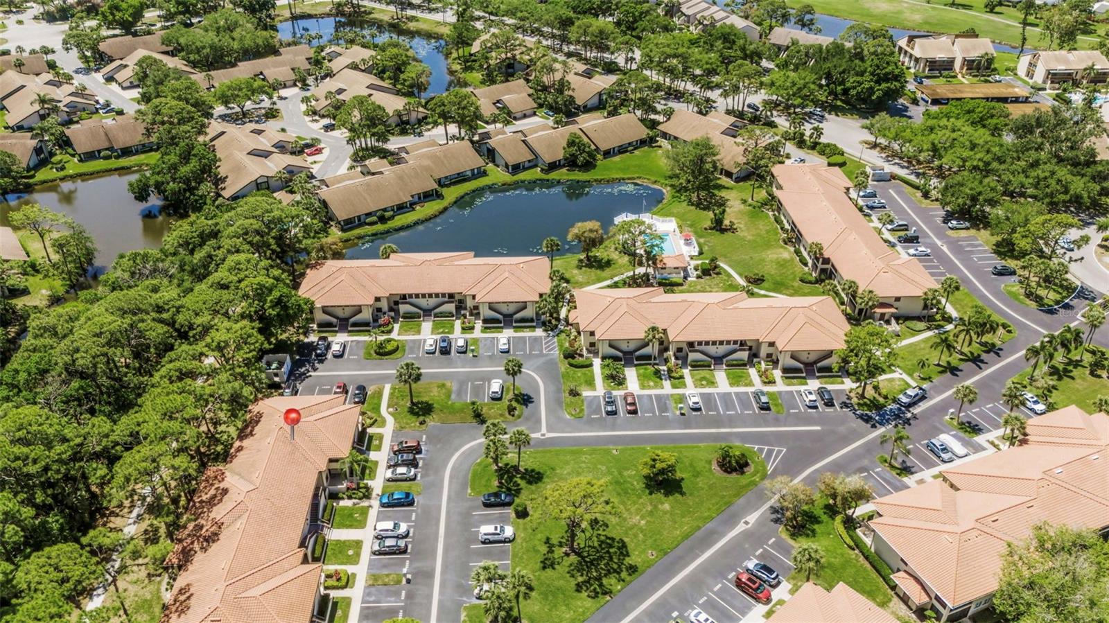 VILLAGE LAKE - Residential