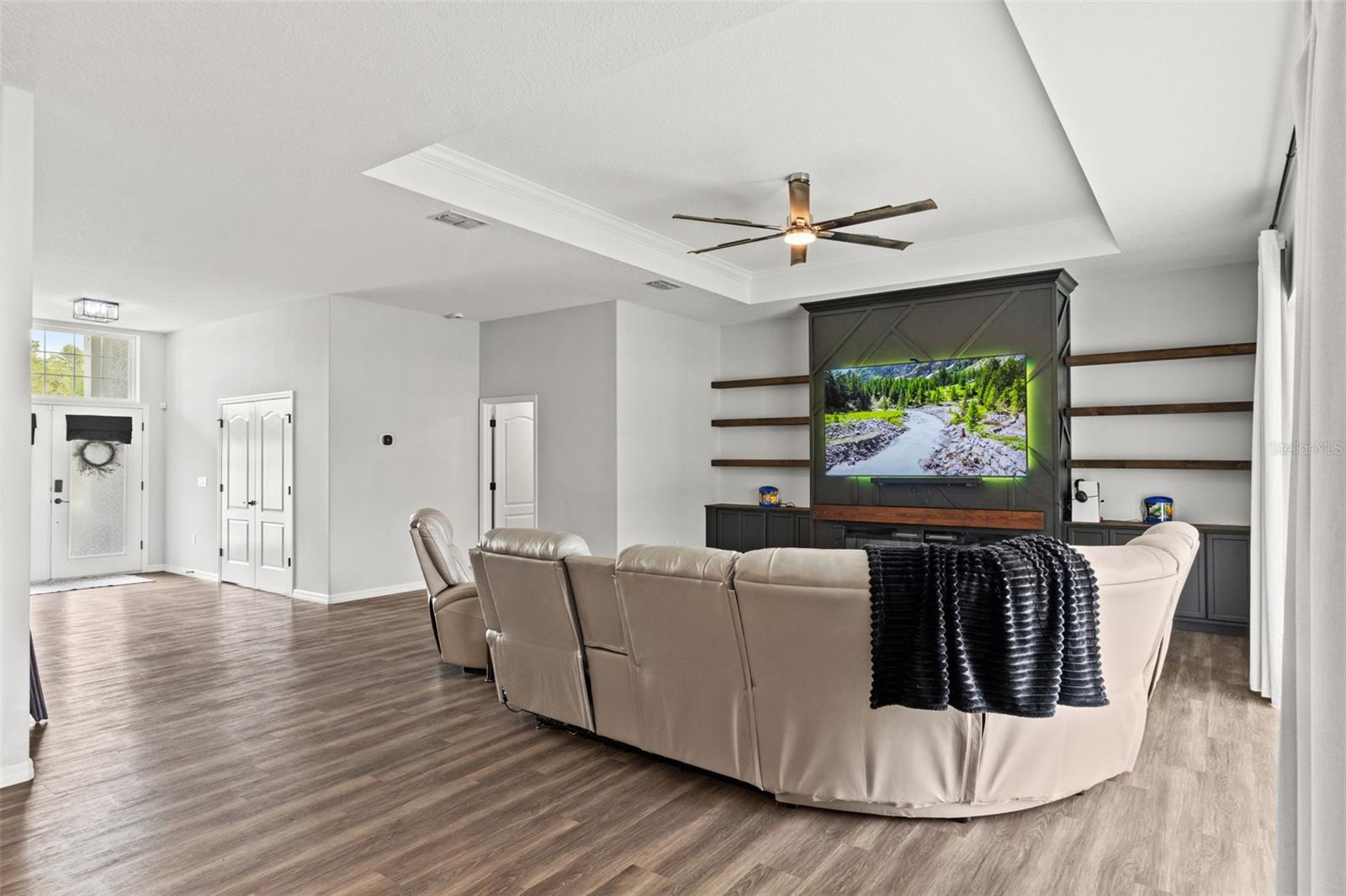 ROYAL HIGHLANDS UNIT 9 (3400) - Residential