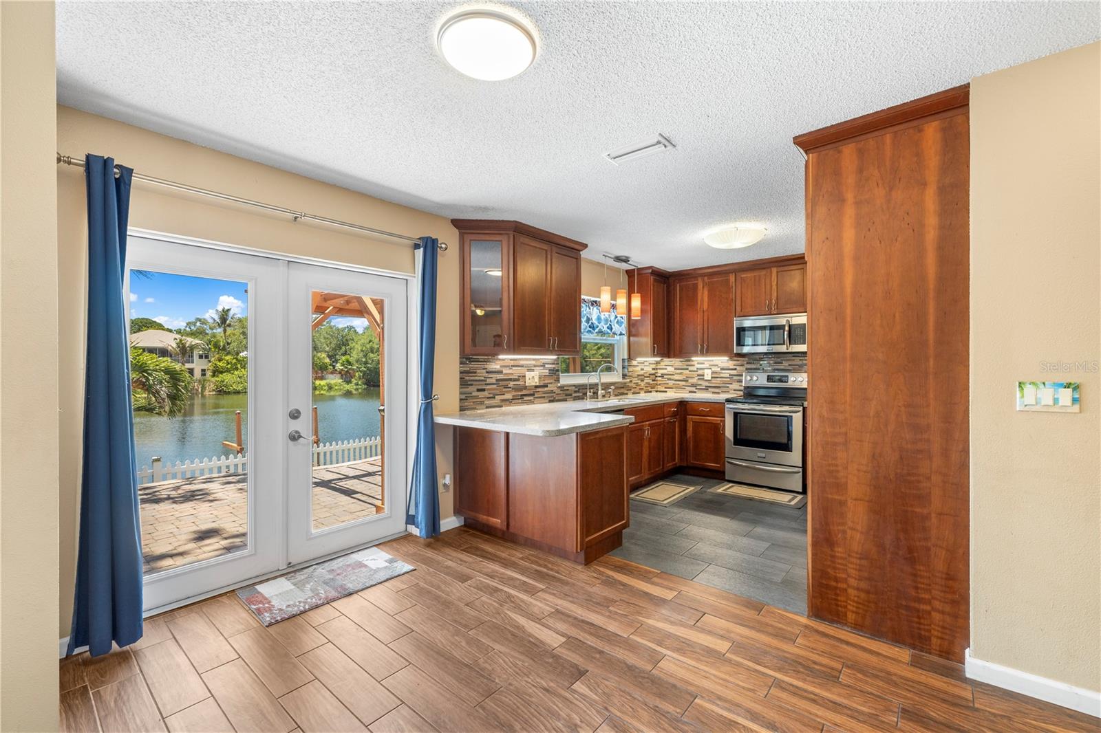 GULFVIEW RIDGE - Residential
