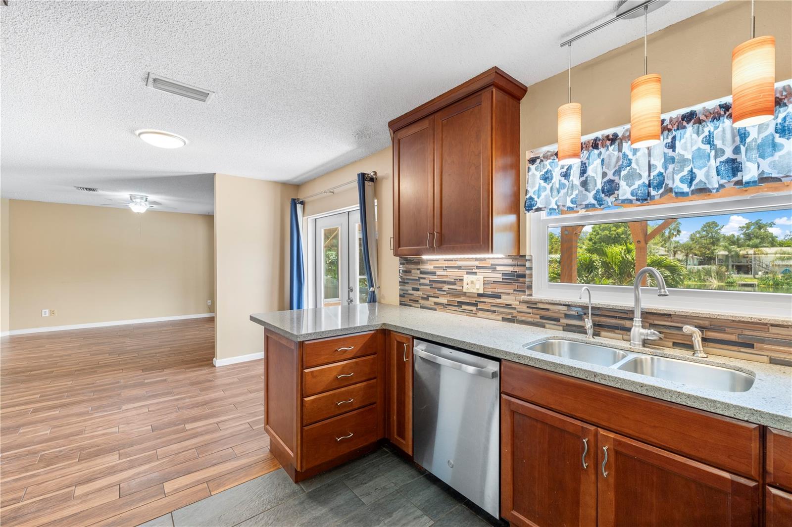 GULFVIEW RIDGE - Residential