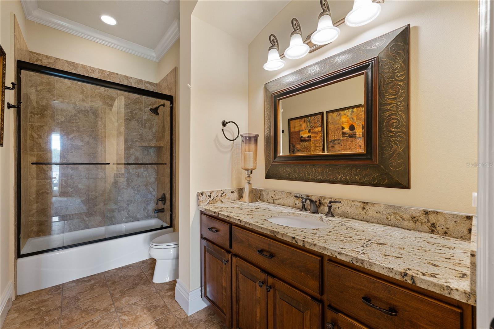 STEEPLECHASE - Residential